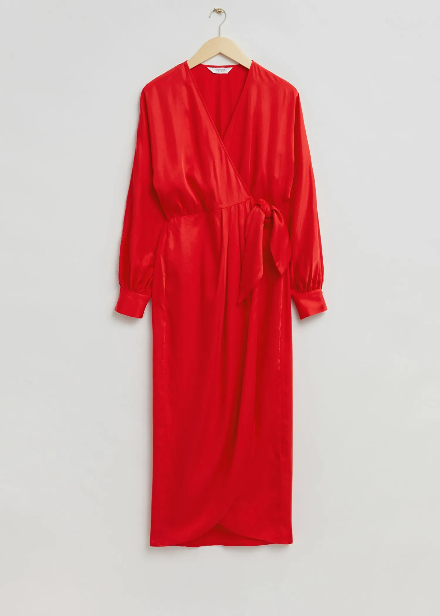 New Afslappet Omslagskjole Med Plisserede Detaljer Kvinder Kjoler