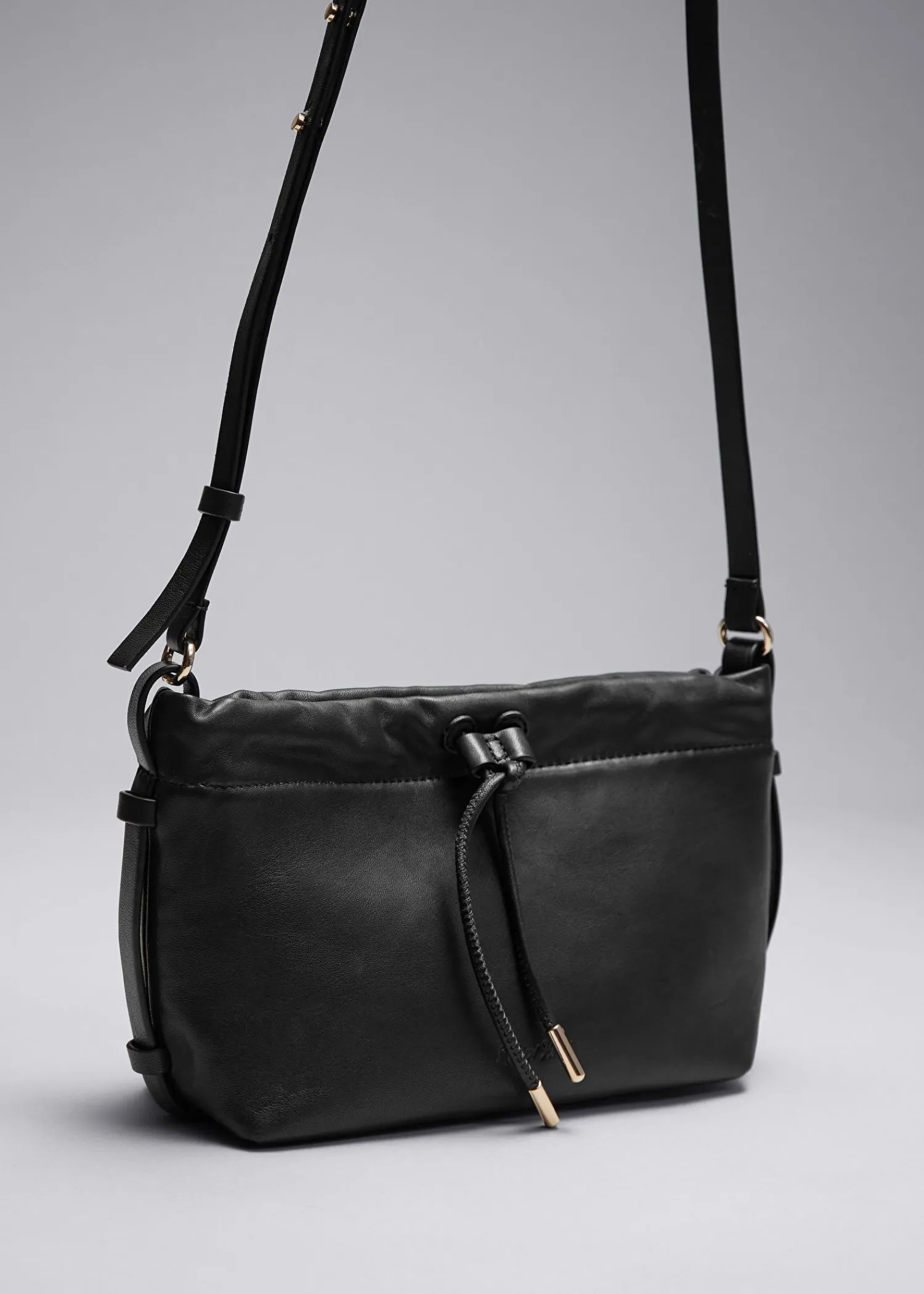 Best Lille Tote I Laeder Med Snoretraek Kvinder Tasker